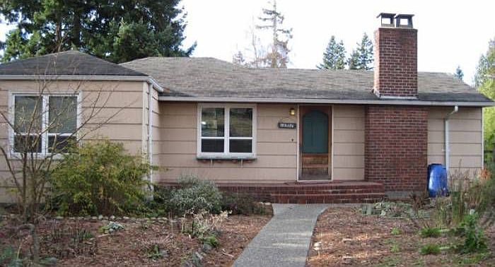 Front yard w/gardens