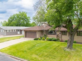 2123 Hillcrest Ave, Pekin, IL 61554