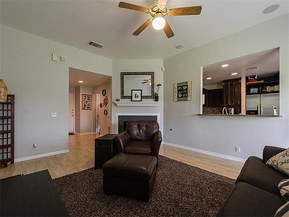 5th image of 108 Wisteria Dr