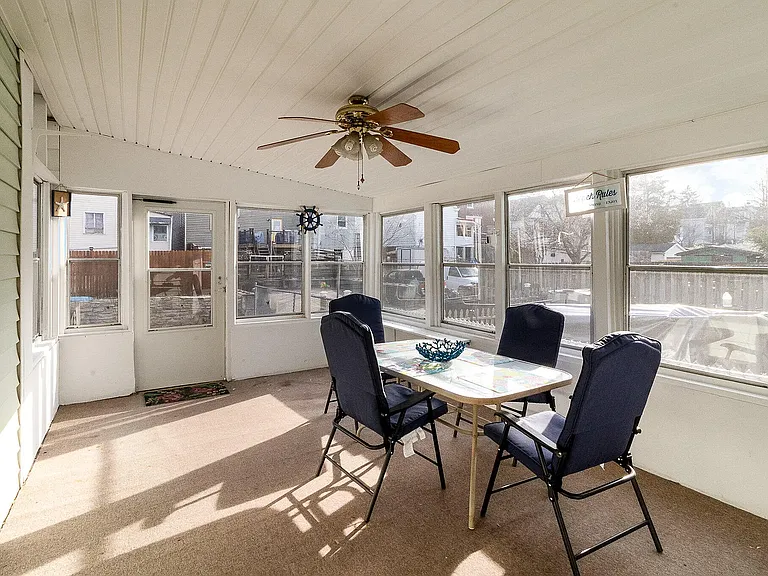 447 Washington Ave #A — Photo 6