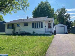 208 Suffolk Dr, Hoyt Lakes, MN 55750