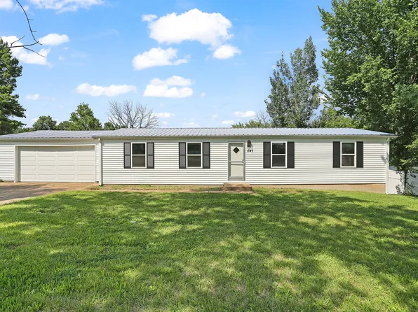 641 Carolee Ct, Villa Ridge, MO 63089