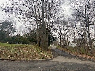 2nd image of 11 Old Deyo Hill Rd