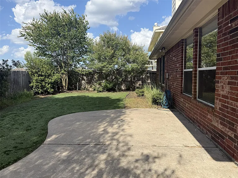 12814 Carriage Glen Dr — Photo 17