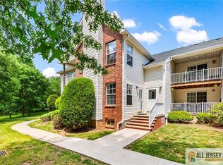 343 Bowler Ct, Piscataway, NJ 08854