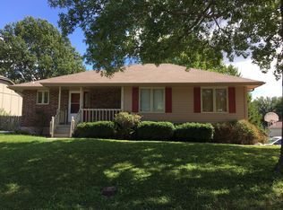 1125 NE Richardson Pl, Lees Summit, MO 64086