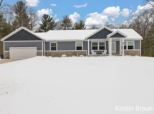 3023 Angelwood Dr, Muskegon, MI 49445