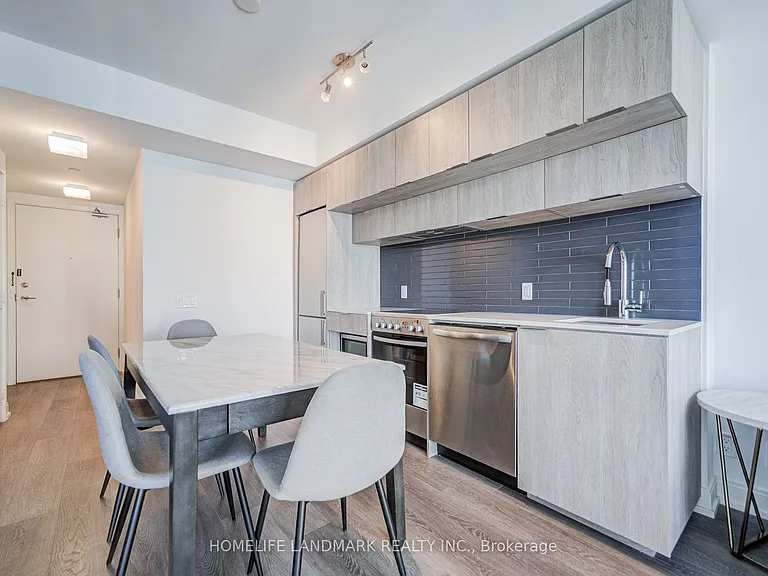 181 Dundas St E #4301 — Photo 3