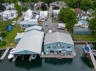 16 Bethune St, Alexandria Bay, NY 13607