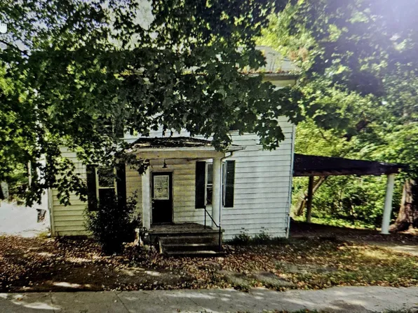 411 S Market St, Mc Arthur, OH 45651