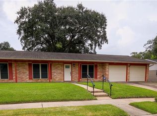 207 Mossy Oaks Ln, Victoria, TX 77904