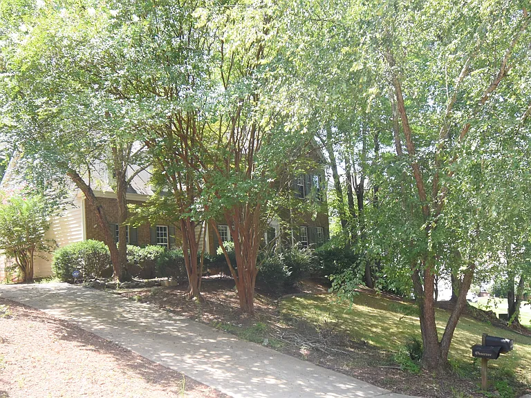 3704 Wind Ridge Pl — Photo 2
