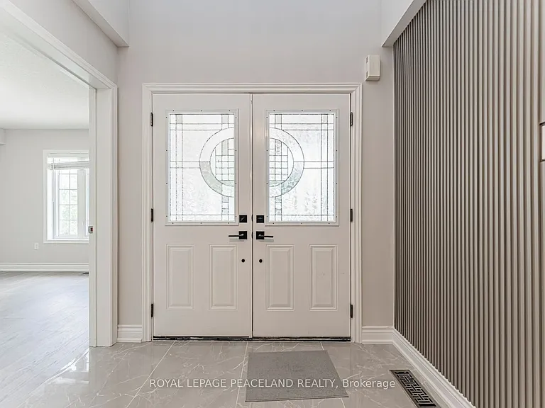 152 Flagstone Way — Photo 3