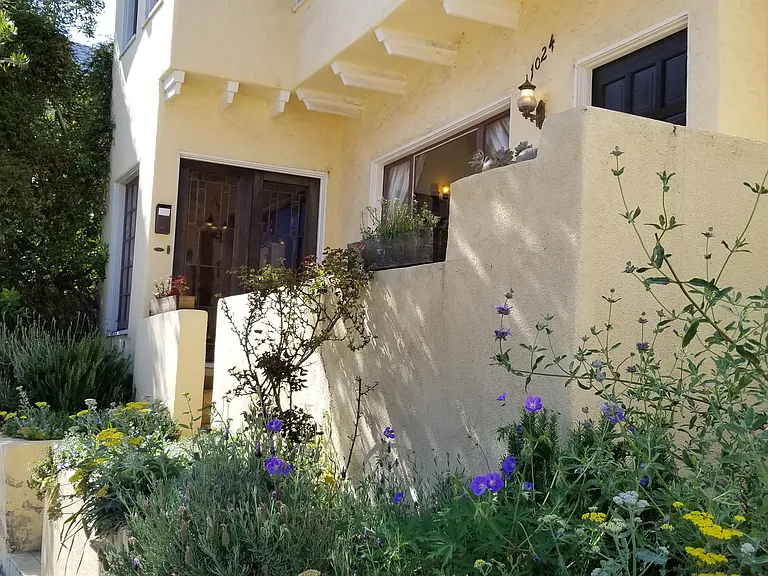 1024 W Edgeware Rd — Photo 3