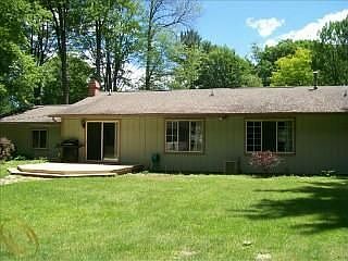 3rd image of 3419 Timberline Dr