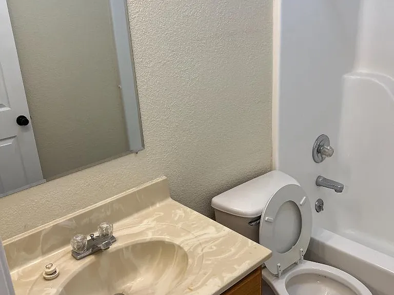 Unit Photo