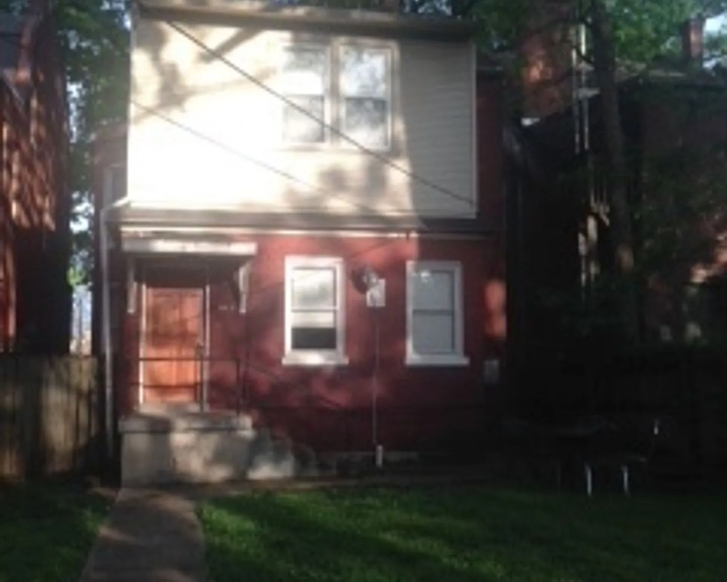 1241-B S 1st — Photo 2