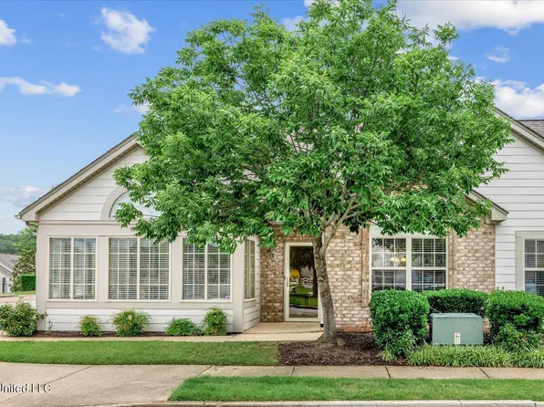 8761 Parkview Oaks Cir, Olive Branch, MS 38654