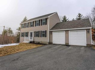 39 Fessenden Ln, Weare, NH 03281