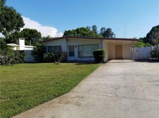 8956 91st Ter, Seminole, FL 33777