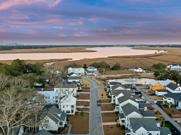 1011 Teracotta Dr, Charleston, SC 29407