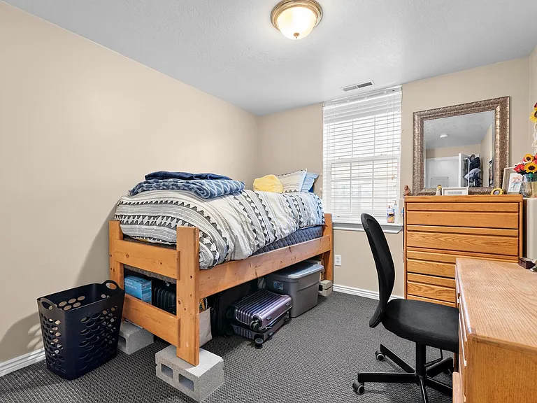 331 N Belmont Pl #235 — Photo 7