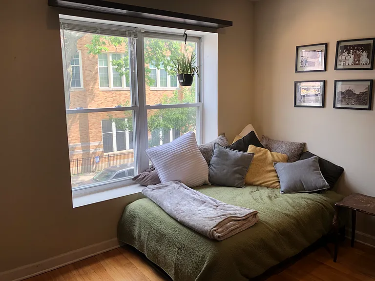 1103 W Winona St #2W — Photo 10