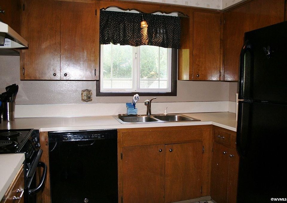 2nd image of 5919 14th Ave NE
