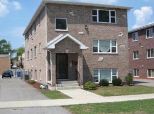 12610 S Honore St, Calumet Park, IL 60827