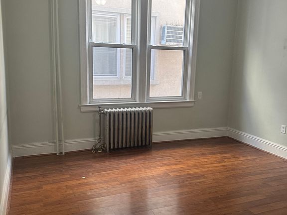 3rd image of 28-30 43rd St #1