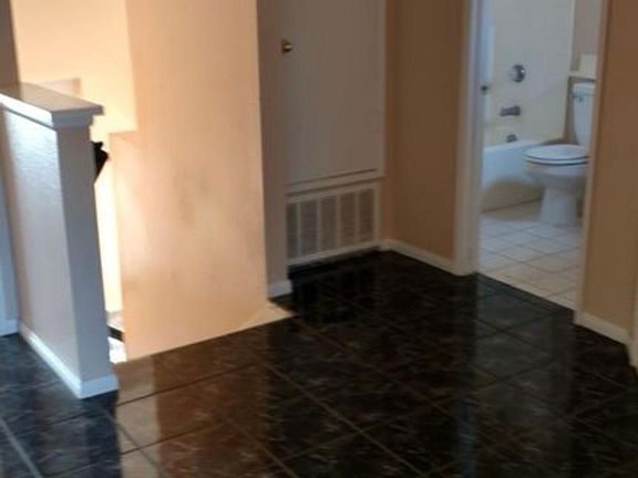 2nd image of 14631 Woodland Dr