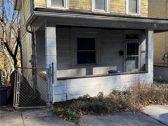 3rd image of 3830 East St