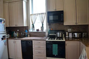 Rented by Georgine Podhorsky, LREB