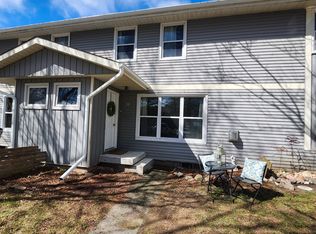 21 Saint Charles Pl, Huron East, ON N0M1L0