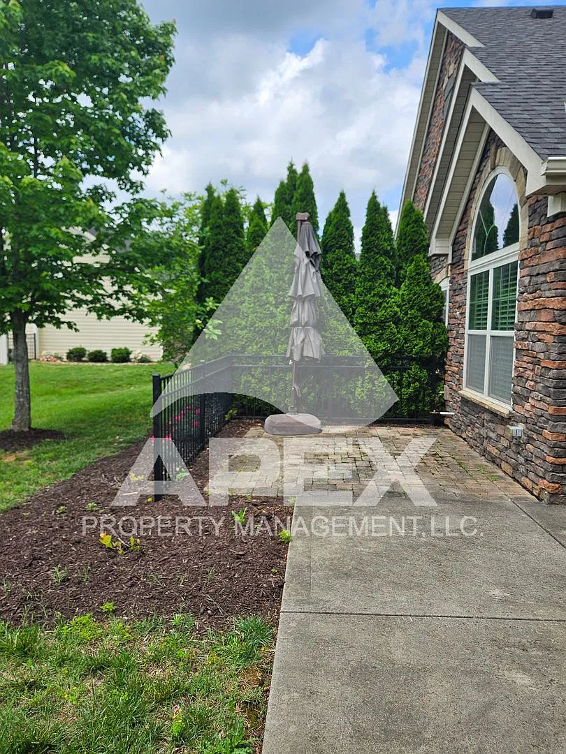 Gorgeous 4 Bd/3 Ba Luxury Condo in the Cottages at Pryse Farm in Farragut! — Photo 4