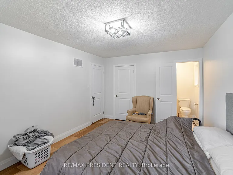 13 Panorama Cres — Photo 18