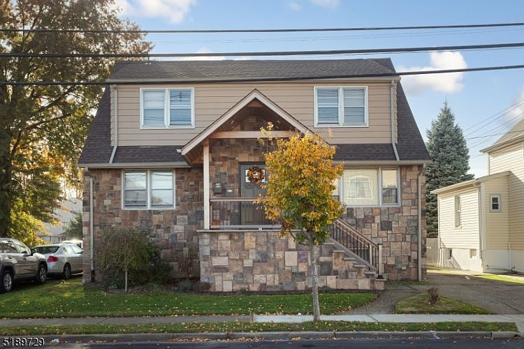 2nd image of 338 Semel Ave