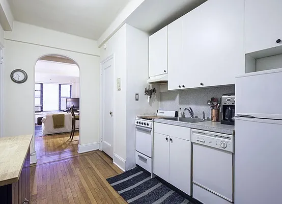 Rented by Warburg | media 21