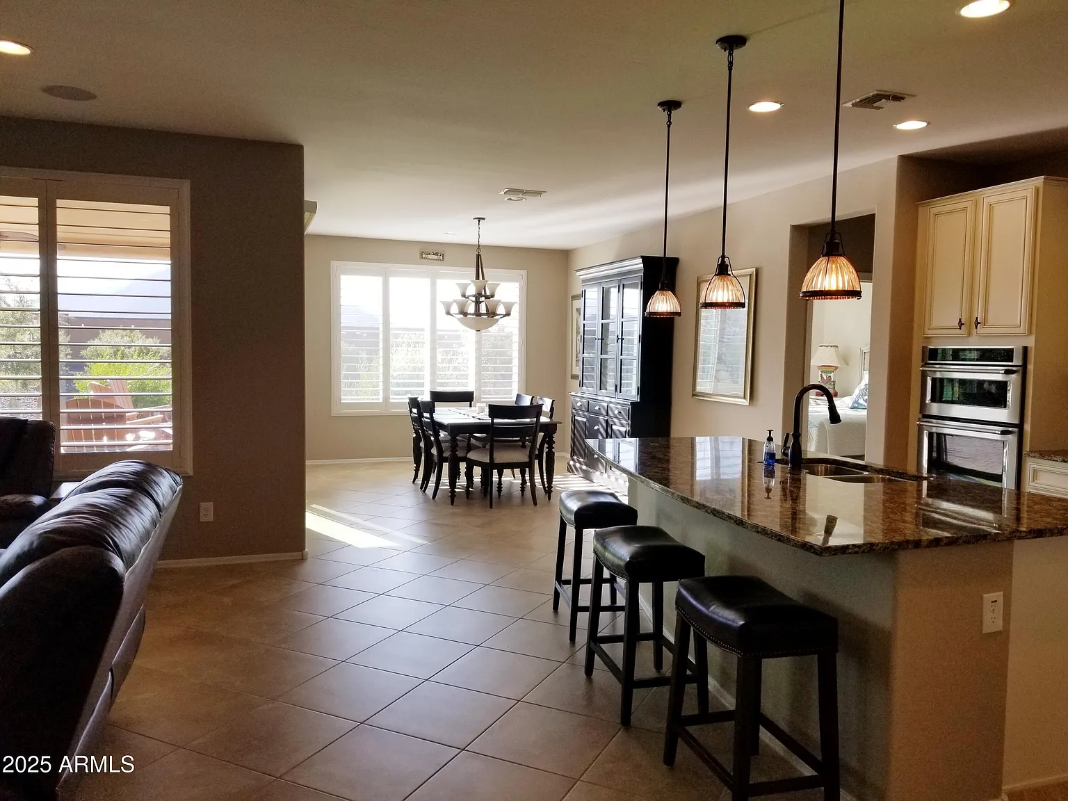 2 bed, 2.0 bath, 1705 sqft, $2,400 — Photo 3