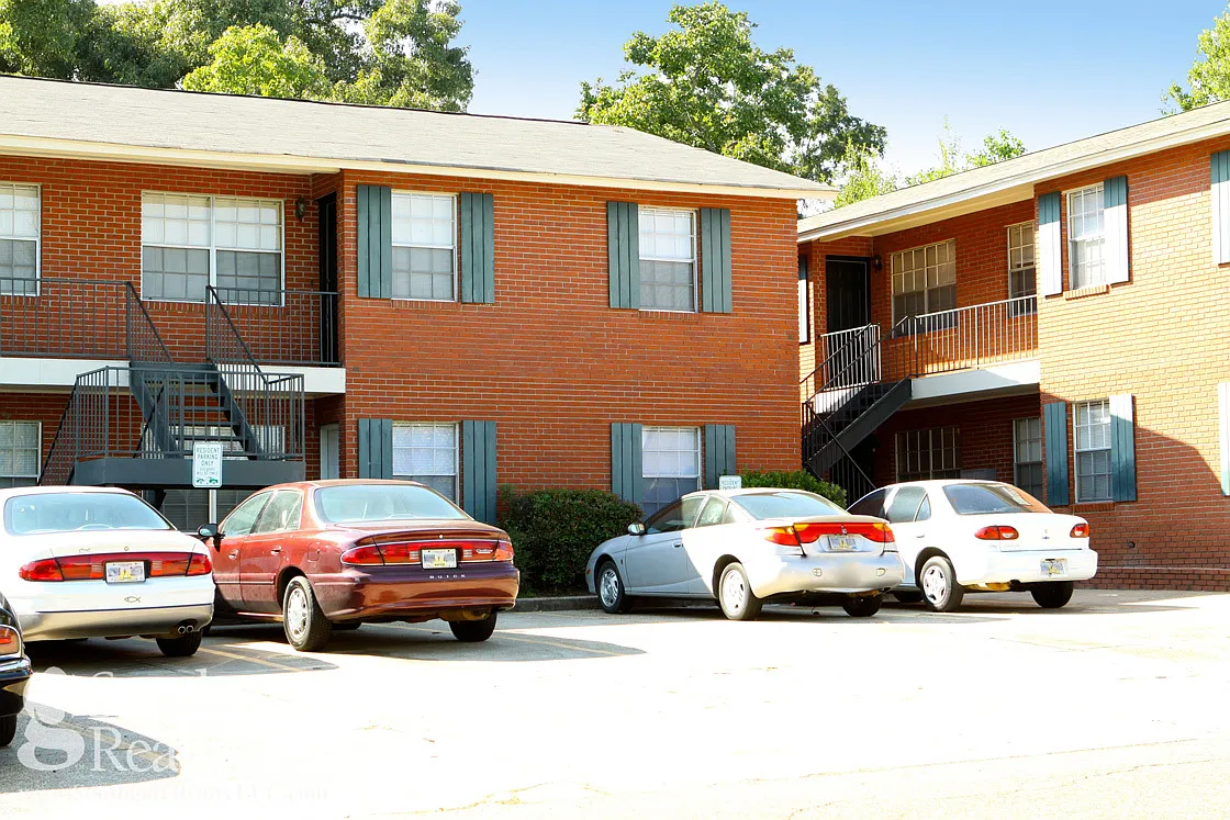 Heathwood Apartment Homes — Photo 3