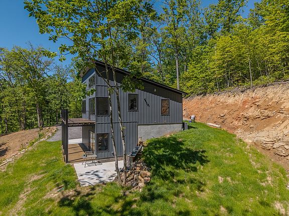 2nd image of 58 Mutt Ridge