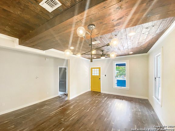 5th image of 506 N Mesquite St