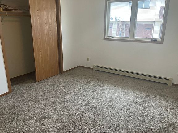 2nd image of 1501 Shannons Dr NE APT 2