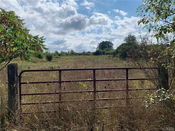 4 & 5 Bailey Settlement Rd, Alexandria Bay, NY 13607