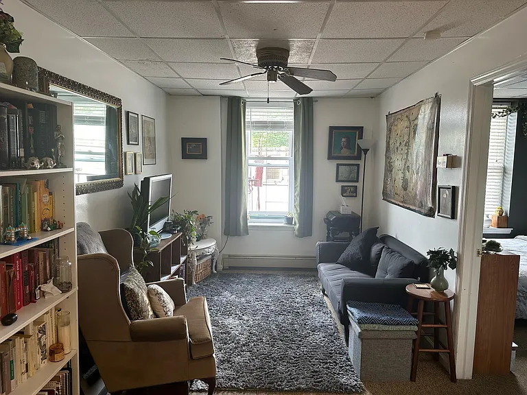 17 Waverly Pl — Photo 3
