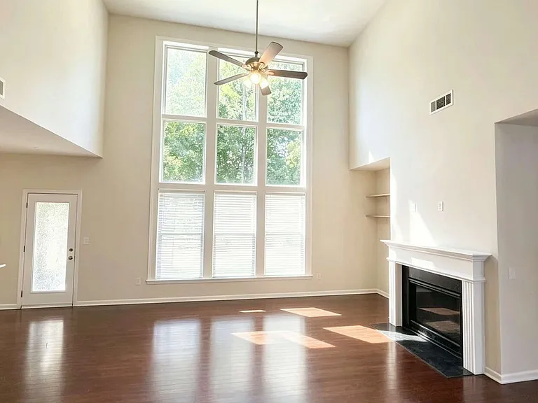 2440 Northmont Pkwy — Photo 13