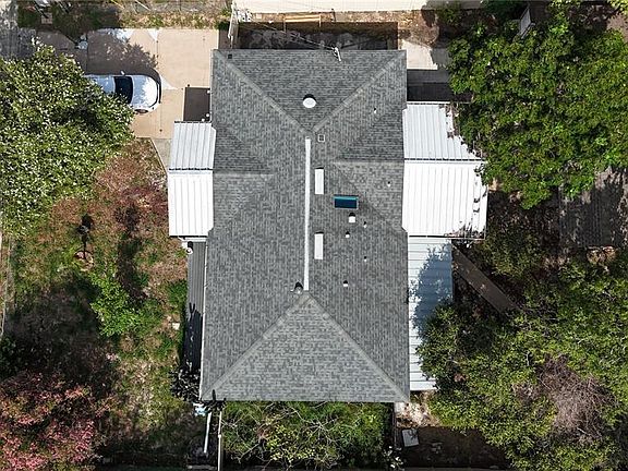 2nd image of 1302 CENTER STREET