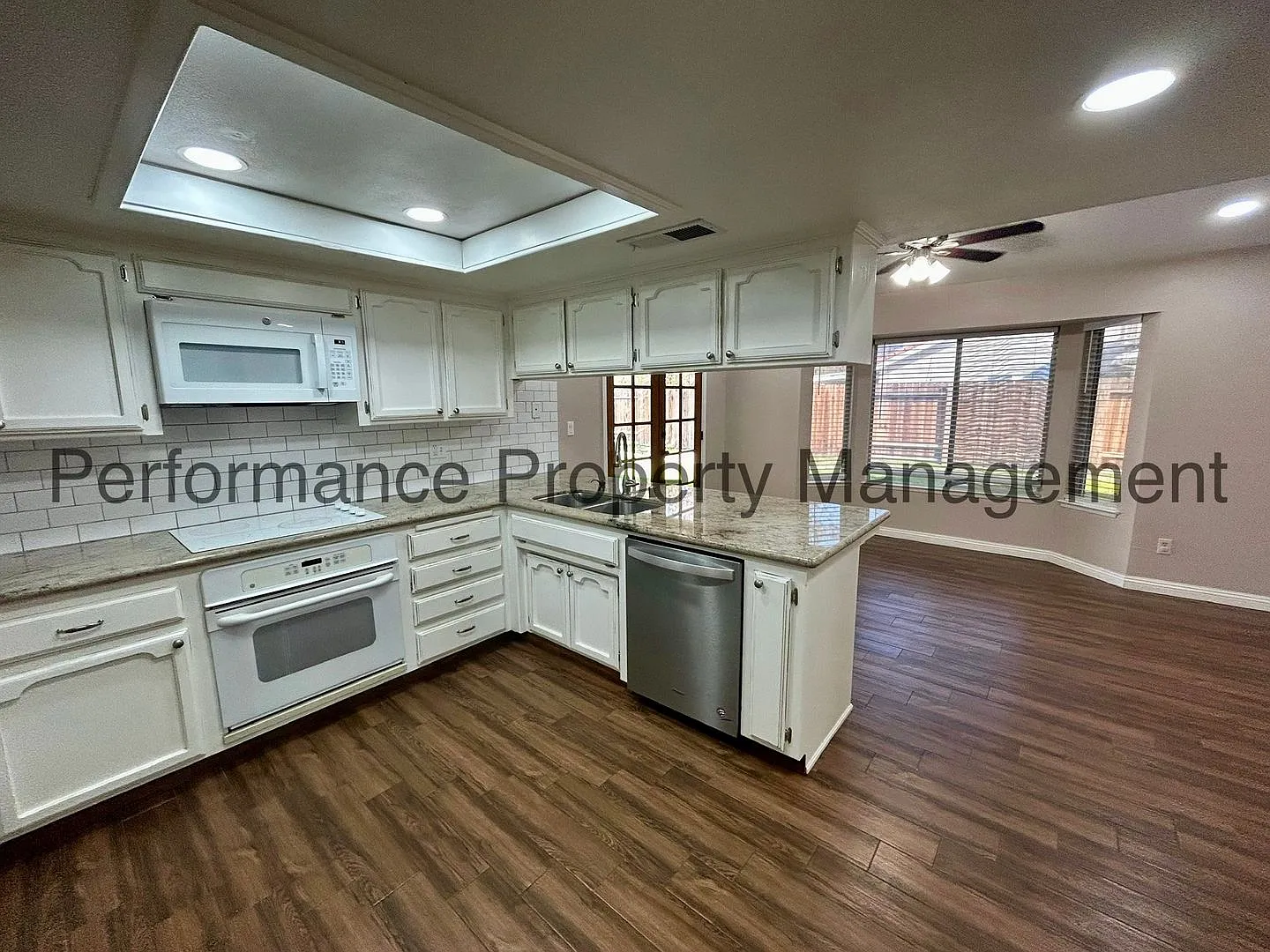 Beautiful 3 Bed/2 Bath + Office NW Bakersfield Home w/ RBP & Deposit Alternative Option — Photo 3