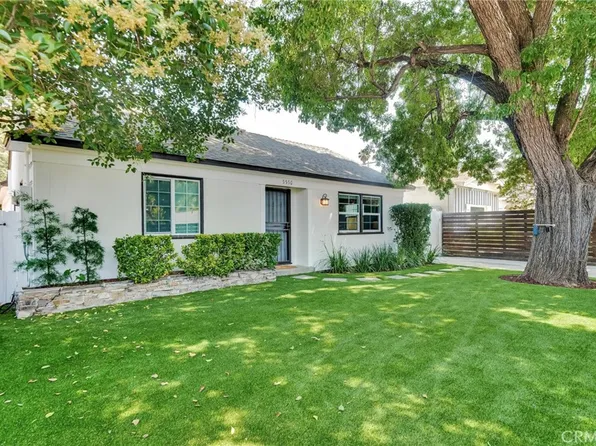 5550 Fallbrook Ave, Woodland Hills, CA 91367