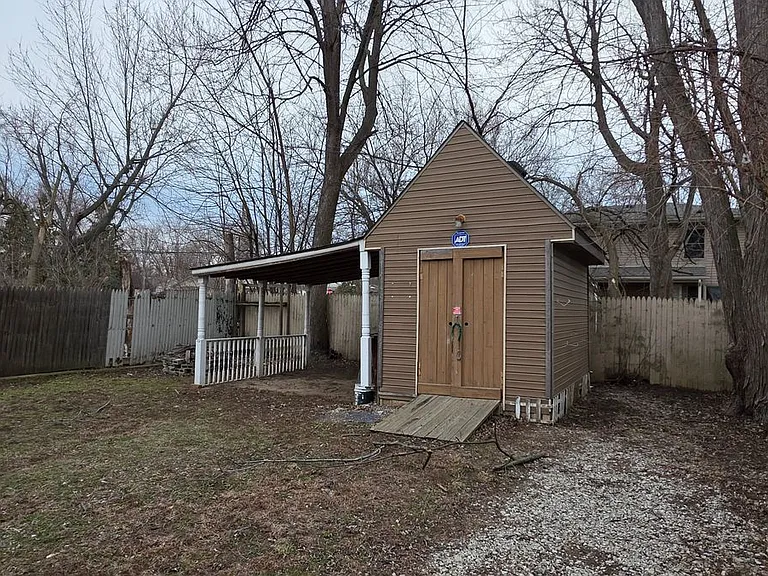 33507 Berville Ct — Photo 15